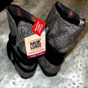 Musk Luk boots